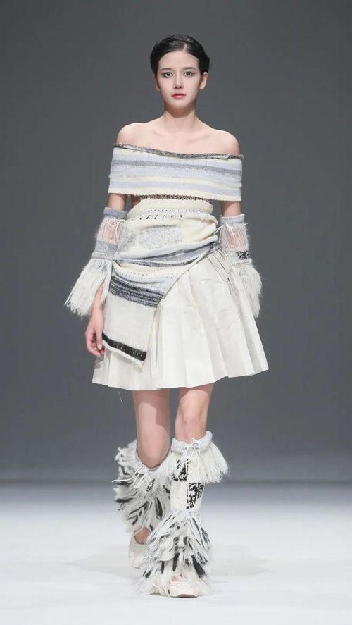 畢業(yè)設(shè)計(jì) 浙江紡織服裝職業(yè)技術(shù)學(xué)院中英時(shí)尚設(shè)計(jì)學(xué)院 luminaire光源